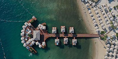 Dünyaca Ünlü Yıldızların Durağı: Villa Azur Beach & Restaurant 