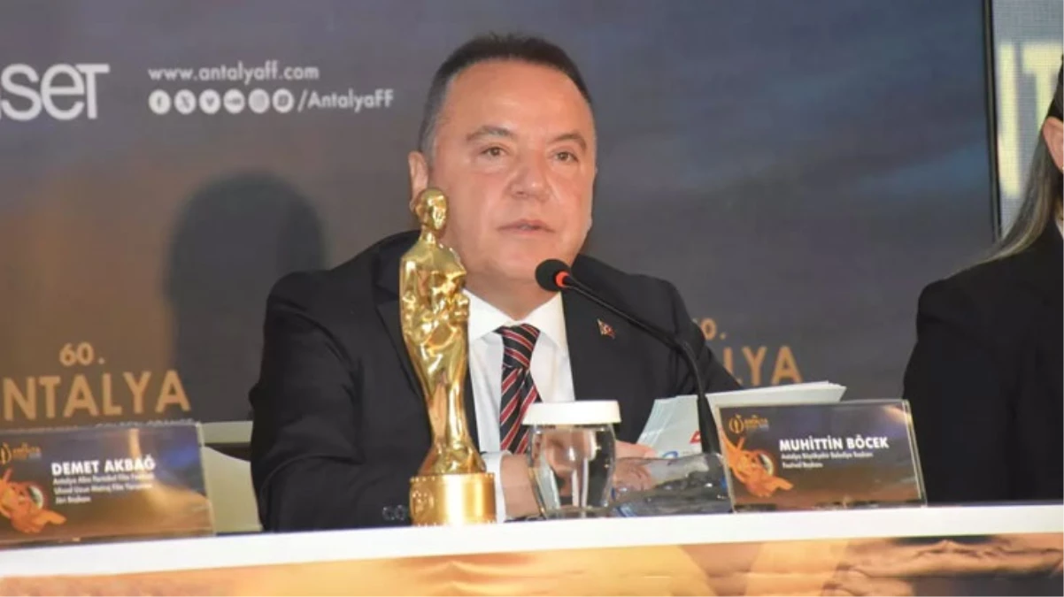 Altın Portakal Film Festivali'ni iptal eden Muhittin Böcek, festival ve sanat yönetmenini işten çıkardı