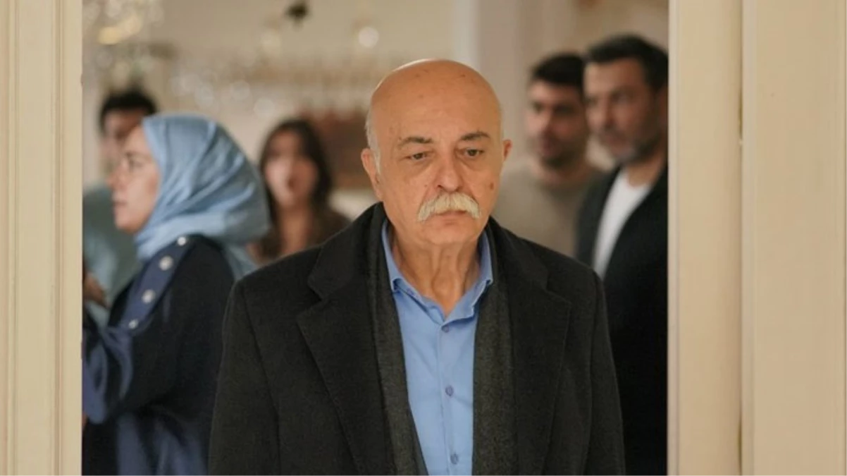 Kızılcık Şerbeti'nin başrolleri diziden ayrılan Settar Tanrıöğen'e paylaşımlarıyla veda etti